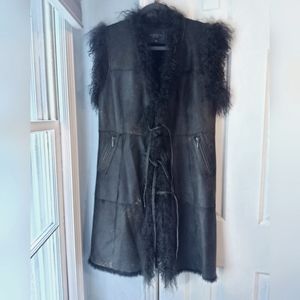 💥NWOT💥Dark Brown Distressed Leather Shearling Long Vest🥳Host Pick🥳